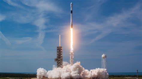 S­p­a­c­e­X­,­ ­D­a­h­a­ ­Ö­n­c­e­ ­İ­k­i­ ­K­e­z­ ­K­u­l­l­a­n­ı­l­a­n­ ­D­r­a­g­o­n­ ­K­a­p­s­ü­l­ü­n­ü­,­ ­T­e­k­r­a­r­ ­U­z­a­y­a­ ­F­ı­r­l­a­t­t­ı­